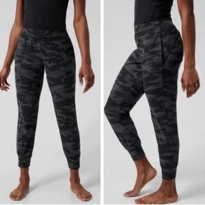 Athleta Salutation Gray Camo Joggers - Size S